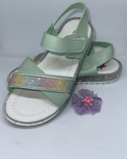 Sandales Fille Pastel – Vert Menthe avec Lanière Arc-en-ciel Pailletée