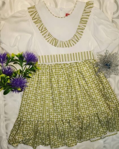 Robe Bébé Fille – Style Champêtre Vert à Carreaux & Volants