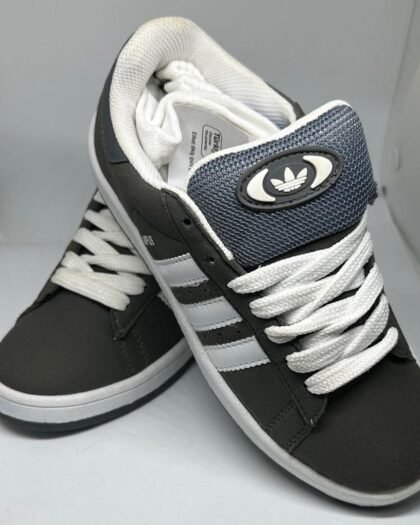 Baskets Garçon Style Adidas – Noir & Blanc à Lacets