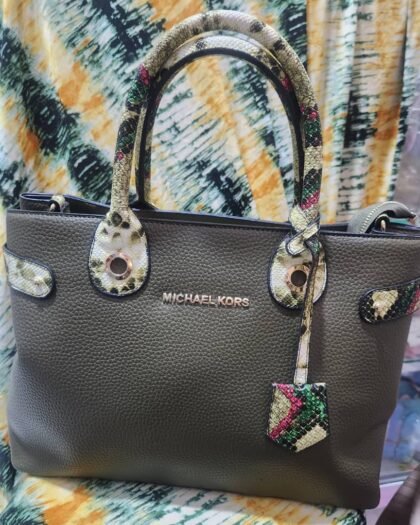 Sac à Main Michael Kors Kaki – Anses Python Multicolores et Détails Dorés